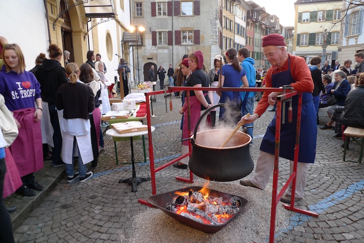 Paroisse | Soupe du partage du 700<sup>e</sup>, 2012