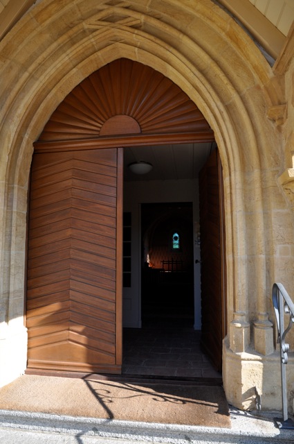 Ouverture Blanche Eglise